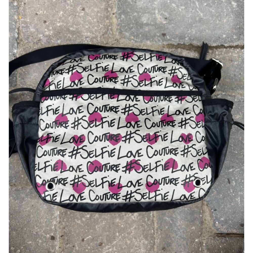 Juicey Couture graphic crossbody handbag